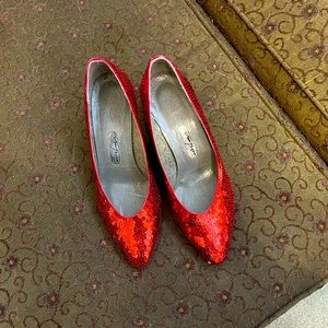 Lovely red sequin shoes.